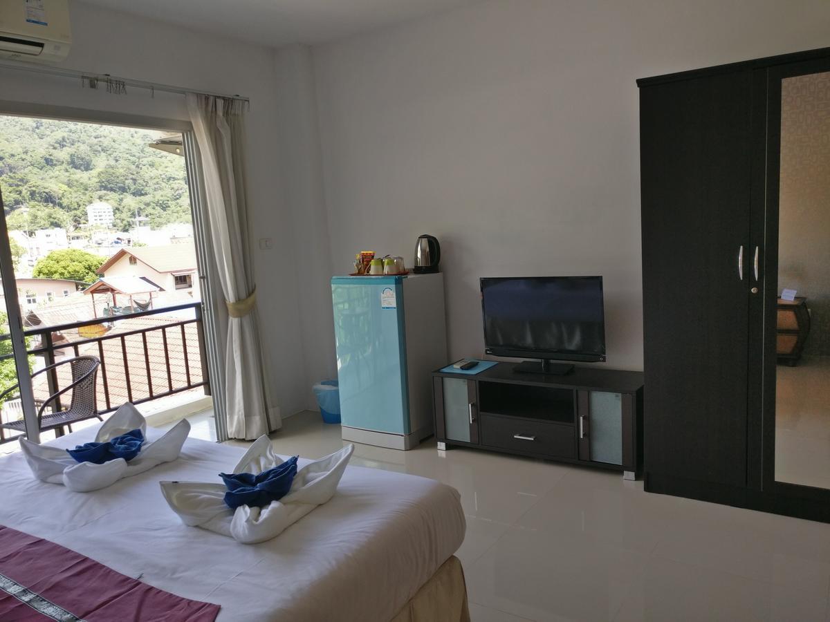 Готель White Sky Boutique Patong Екстер'єр фото