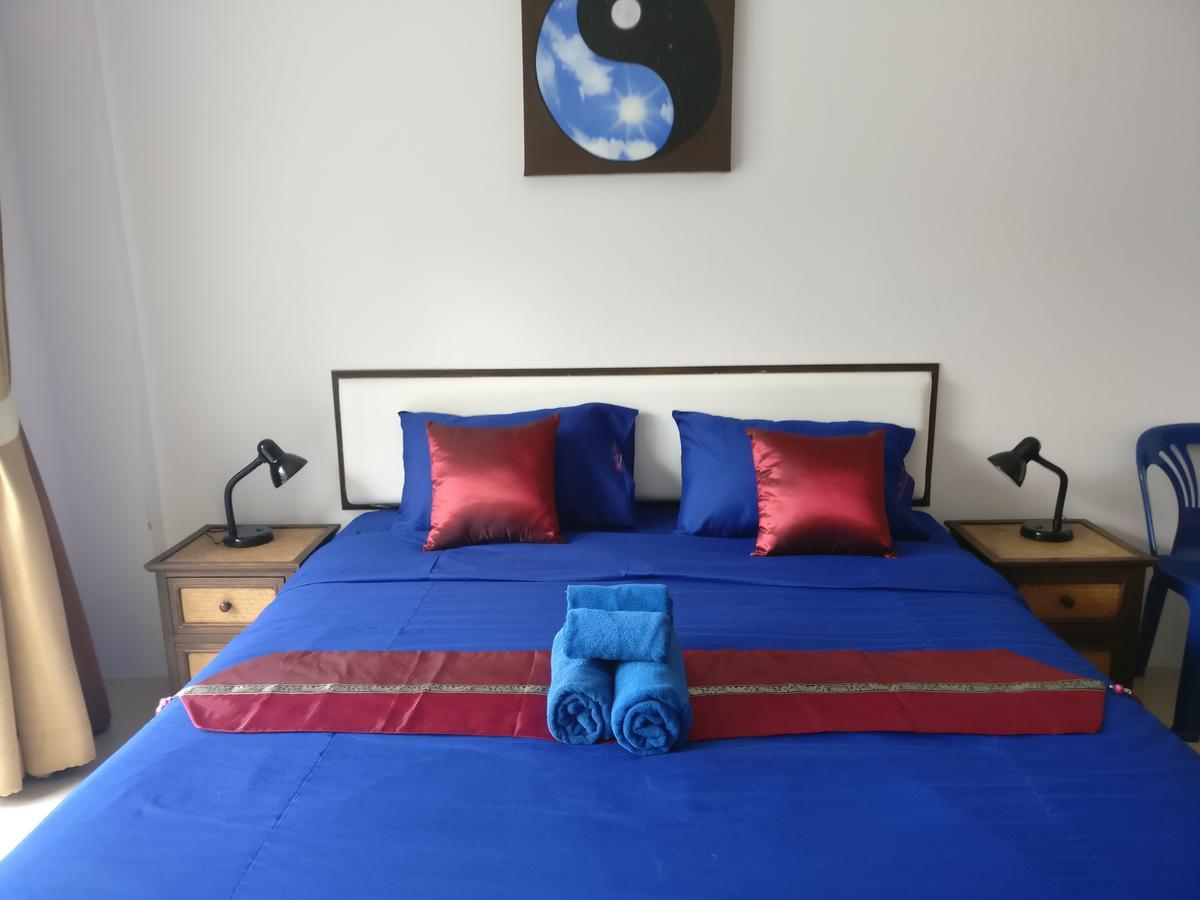 Готель White Sky Boutique Patong Екстер'єр фото