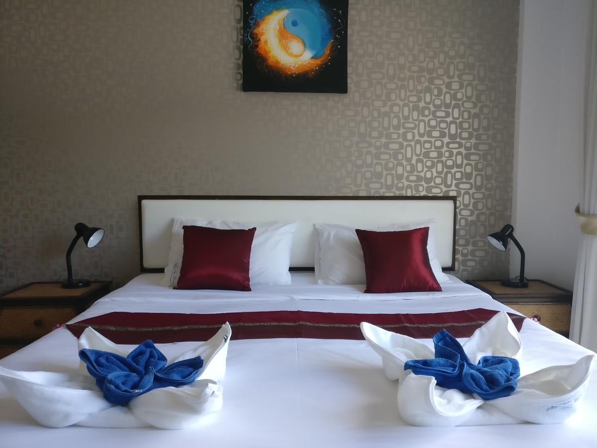 Готель White Sky Boutique Patong Екстер'єр фото